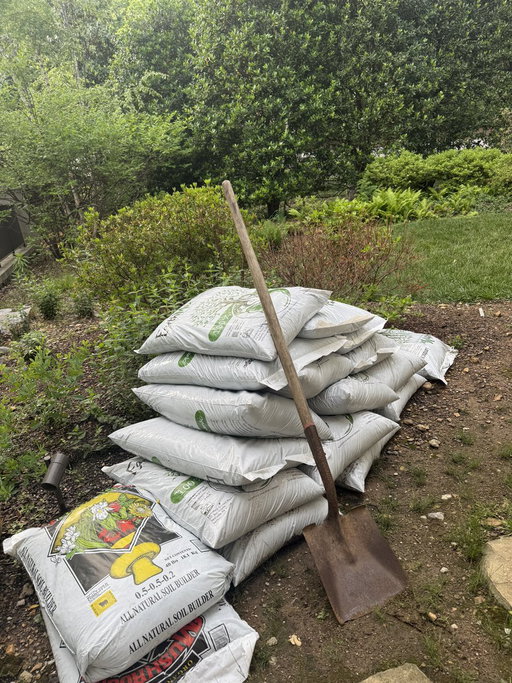 Got a lift in, finished work at bussin, ripped packs 

Now the work begins, happy gardening season 