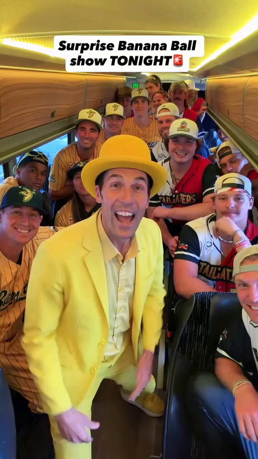 The First Ever Banana Ball Pop Up Game🚨 That’s right, we’re playing a game TONIGHT at Navasota High School in Navasota, TX.

Now open to fans, this game will be first come, first served. The first 1,000 fans will get entry into the game. Once capacity has been hit, all parking lots will close and no other fans will be able to enter. But the fantastic BTV crew will be broadcasting live at 7pm CT on the Banana Ball YouTube channel for free.

More details here: https://t.co/b3zfeRii9e