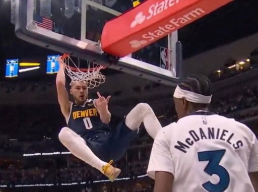 Can't believe he did this and followed it up with 3 points 