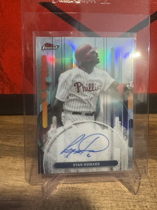 GIVEAWAY ⚾

We’re giving away this Topps Finest Ryan Howard autographed card.

To enter:
Follow @BsblAuthority 
Repost this

Winner announced in our weekly newsletter (link in bio) Monday at 10am EST. 