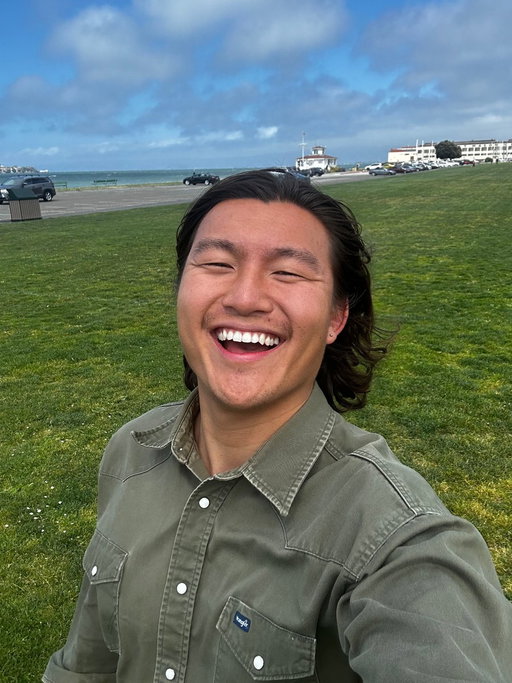 Stan just hit $40M ARR.

I grew up with nothing - and started with $0 in my dorm room.

I failed through multiple ideas before I found Stan.

But through Stan, we got really good at building distribution + a product that genuinely helps people.

Here's exactly how we did it:

1) Built in Public ($0 > $100K)

You need to recognize that if no one knows your business exists, they will never buy from you.

I posted dozens of cringey TikToks about my company building journey.

Most people won't get through that level of cringe.

But you will, because you recognize that if you don't put a stake in the ground for your business, no one will.

I posted 3 times per week:
- My wins
- My ups and downs
- My learnings

This taught me a ton about:
- What people found interesting about my company
- How to talk about my product in a way that resonated

- How to persist through embarrassment

2) Sending 10,000 Cold DMs

In parallel, I sent 10,000+ Cold DMs to land our first 100 customers.

Most people won't do this level of unsexy, manual work.

Every night, I would follow back anyone that looked like a potential customer and try to get them on a call.

On the call, I would do everything I could to help them, and see if they were a good fit for Stan.

I'd do 10+ hours of back-to-back calls, and then post TikToks until I passed out.

I would get rejected on 4 out of every 5 calls.

Then I'd finally land one.

Then, they'd backtrack. Or something else would go wrong.

But eventually - through sheer willpower - you land your first 100 customers.

3) Do Everything for your First 100 ($100K > $1M)

We did everything we could to help our first 100 customers become wildly successful.

I would personally:
- Make their first product to sell
- Consult them on how to make more money
- Draft them content ideas to help them go viral

That level of client-service slog was insane.

But it ended up being so worth it.

As a result, we made multiple people in our first 100 customers millionaires.

4) Building the Flywheel ($1M > $10M)

And what do people who you made a million dollars do for you?

They shout your name from the rooftops.

Every successful customer of ours became our best distribution channel.

Your job is to build a flywheel for your business:

For us, we built a "success story" flywheel.

For every new customer, our job was to make them as successful as possible.

Those customers would then shout us from the rooftops.

Then, we added a marketing team / engine on top that amplified those success stories via:
- Paid ads
- Email campaigns
- Documentaries
- PR

Our Flywheel: New Customers >>> New Success Stories >>> Amplify those Success Stories >>> More New Customers

5) Compounding that Sh** ($10M > $40M)

From here, your job is to build a compounding competitive advantage.

That way, for every turn of the flywheel, you get to play a higher level game.

A year ago, I raised the largest Creator round ever done:
- The Hormozi's invested
- Steven Bartlett invested
- GaryVee invested

I did this because at the time, Distribution was our top bottleneck (and one of the few things that matter in the age of AI).

Your job at this level is to constantly ask yourself:

"What is the top bottleneck in my business?"

Then evolve your time, identity, and skillset to get that job done.

Eventually, that bottleneck becomes things like: hiring, culture, strategy, new bets, org structure, or operating efficiency.

What I've learned is: whatever the topic, you will eventually figure it out if you just stack days and have a growth mindset.

6) My Final Lessons Learned

This journey will kick your a**.

It will constantly humble you.

It will make you doubt yourself in ways you didn’t think possible. 

But the person you will become will be so worth it.

So just persist, have a growth mindset, and you will succeed.

You've got this.

(and btw - follow me if you want more free advice like this!! I'm going to be posting here a lot more)