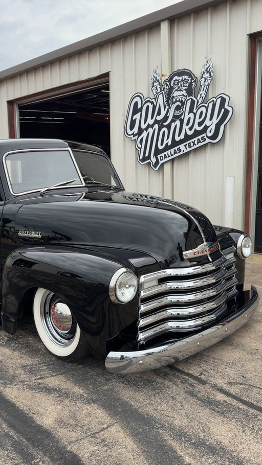 Well, well, well… look what rolled back into the shop 😏 One of our all-time favorites — the GMG ‘49 Chevy.

🛠️ Where does this build rank among your favorite Gas Monkey creations? 
