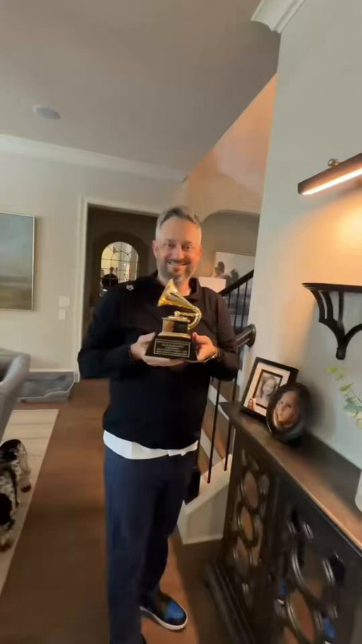 Look what came in the mail! Thank you again to everyone who made this possible, it still does not feel real. I love and believe in stand up comedy so much. Thank you. 

#grammys 