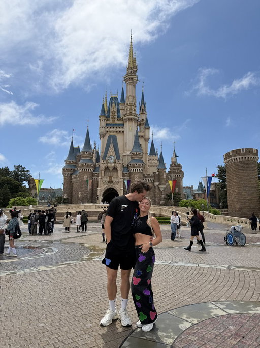 Back from two weeks in Japan

Absolutely unreal experience

Nicest people, best eats, incredible culture

Should be towards the top of everyone's bucket list 🇯🇵 