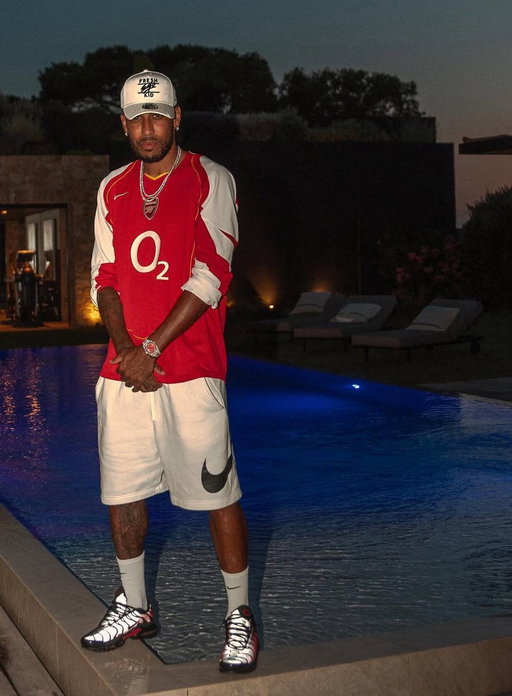 Aubameyang in a long sleeve Henry Arsenal 2004 Home 🔴⚪️ 