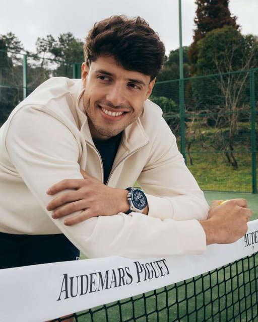 Agustín Tapia joins the AP family.
World No. 1 player, Agustín has shaped the evolution of padel with a style marked by precision, creativity and exceptional technique. Beyond performance, his humility and professionalism stand out, on and off the court.
 
#AudemarsPiguet #APxPadel