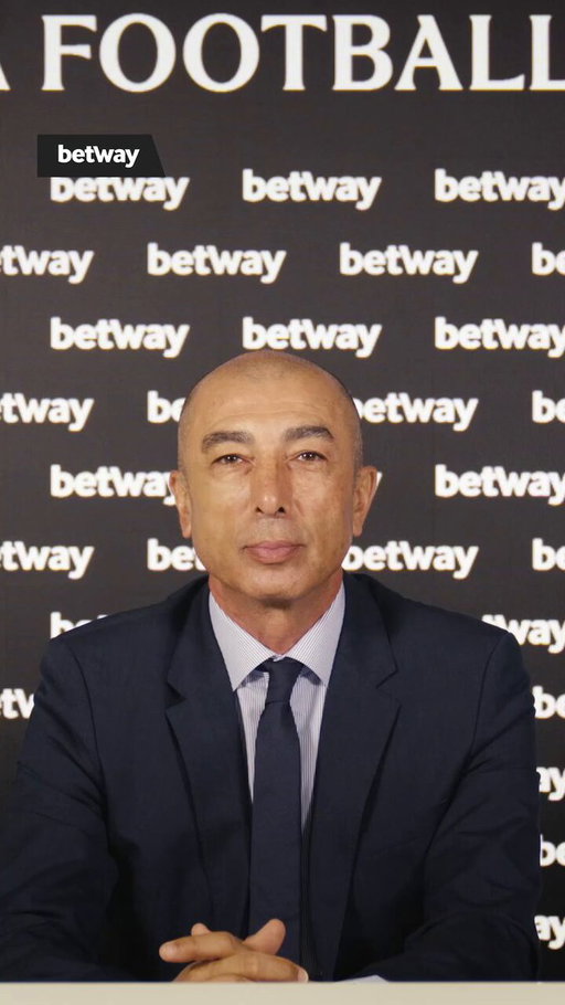 When the gaffer speaks, you have to listen! 😎 

Your chance to play on the pitch at Stamford Bridge and be managed by the legendary Roberto Di Matteo.

Log in to the site and visit the promo hub in the replies to enter and for more information. 

18+ | Be Gamble Aware | @chelseafc