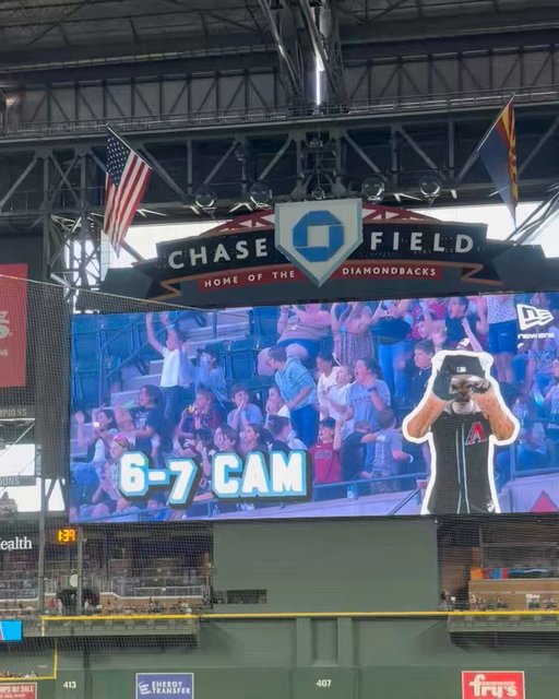 The Arizona Diamondbacks have a 6-7 cam at today’s game. 