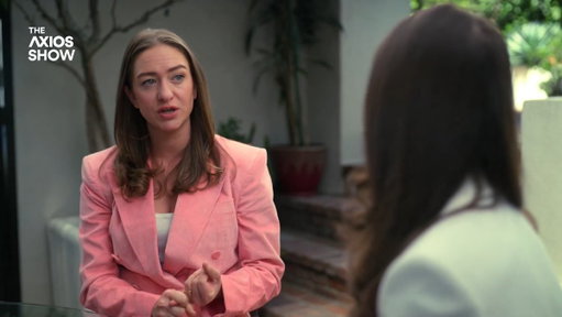 💘 Bumble CEO Whitney Wolfe Herd tells @sarafischer on The Axios Show that the company wants to use AI to make dating "more human."

"Low hanging fruit: how do we help people get better photos, how do we encourage people...'That photo is not doing any favors for you.'" 