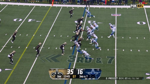 Zeke wearing 15 is so weird to look at  