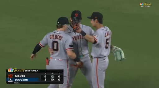 Giants pretended to fuck each other after beating the Dodgers 