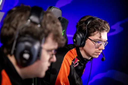 After reviews following VCT EMEA Split 1, we have decided to restructure our coaching staff with @milanfps stepping aside as head coach and @DesmoFPS stepping in as interim head coach for our upcoming EWC qualifiers.

Whilst we are still in discussion with Milan about his future at FNATIC we want to thank him for his incredible efforts in the position, and we are working on finalizing a new head coach to work alongside Desmo.