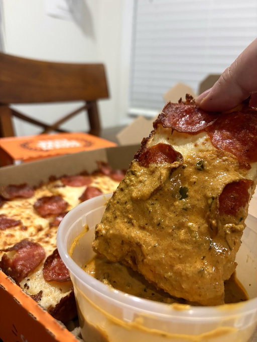 had to try what everyone’s been talking about… 

Little Caesars + Butter Chicken = *chef’s kiss* 