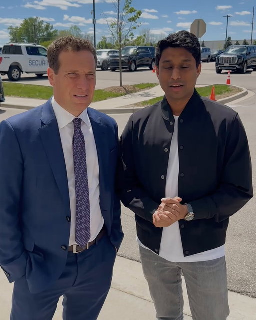 Bilt Hospitality for mortgage brokers was front and center at @UWMlending Live today in Pontiac, Michigan. Bilt Founder & CEO, @ankurjain_2 and President & CEO of UWM @Mishbia15 shared their thoughts on our innovative partnership.

Post closing is no longer the end of the broker / client relationship:

• Your clients now get rewarded on every mortgage payment;

• Your white-labeled concierge powered by Bilt keeps you front of mind when your clients spend at home and in their neighborhood;

• Renters looking to buy a home will now be funneled directly to you.