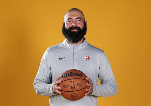 Per @TheSteinLine:

• Given the Sixers’ search for a replacement for Daryl Morey, there is a widespread belief that Bob Myers would explore the possibility of hiring Onsi Saleh away from Atlanta.
• The likelihood relayed is that Saleh is expected to remain with the Hawks.
• Atlanta’s permission would be required to pursue Saleh, and that would presumably be difficult to secure after he recently finished second in Executive of the Year voting.

(Via: https://t.co/NxI2Kq2U9U) #TrueToAtlanta