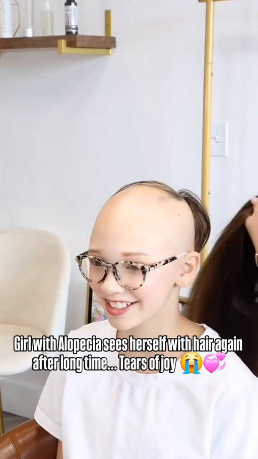 The moment she sees herself with hair again... that reaction is priceless.🥹 Kudos to the hairdresser who doesn't charge for her services to those with hair loss due to illness. 💞 