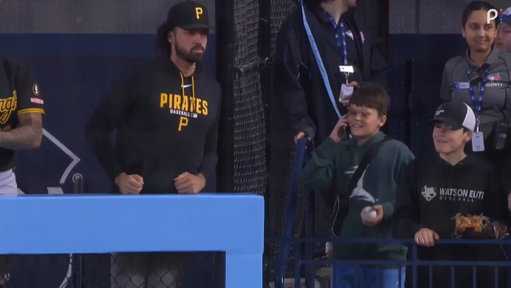 Negotiations have started for the Valdez HR ball and this kid means business. 📞 