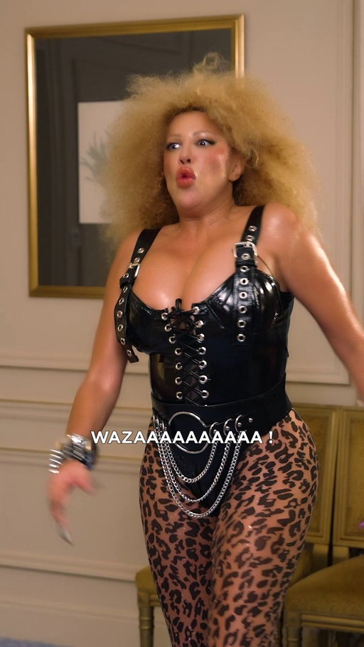 WAZAAAAAAAAA !
Quand @AfidaTurner participe au casting de #ScaryMovie ça donne ça ! Au cinéma le 3 juin. 