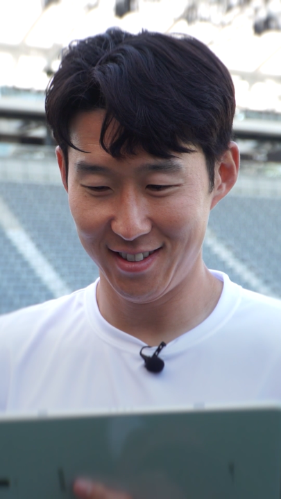 In School of Football, Atlas has been learning football. 
Now, can it impress Son Heung-Min?

Next Starts Now

#Hyundai #NextStartsNow #Atlas #SchoolofFootball #Robotics #BostonDynamics 