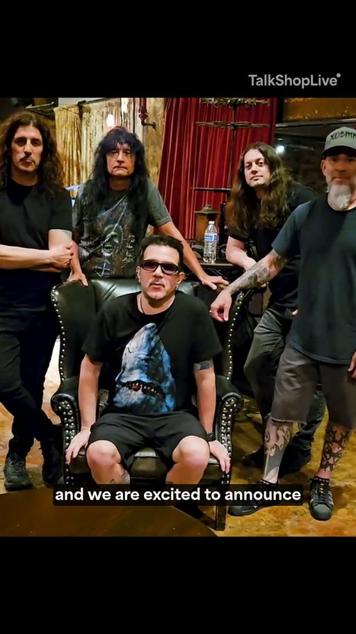 Pre-order @Anthrax's first album in over a decade, “Cursum Perficio,” now! Get the EXCLUSIVE Red Blood Ripple LP or CD plus an AUTOGRAPHED insert before they’re gone. 

Get yours ➡️ https://t.co/XAb3iryzMD 