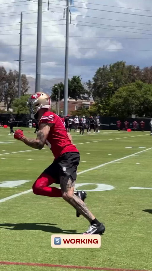 Seeing Mike Evans not in a Bucs uniform is weird  