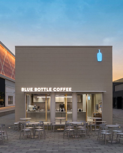 Our newest cafe is open! Join us at our Oakbrook Center cafe in the Chicago area for delicious coffee, treats, and a moment all to yourself.

701 Oakbrook Center, Space #701
Oak Brook, IL 60523

Monday-Thursday 9 am - 8 pm
Friday-Saturday 9 am - 9 pm
Sunday 10 am - 6 pm 