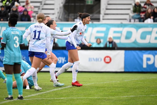 We never stopped believing. 2-1. Let's go!💙

Pridham (88') seals it. Rapid FC win 2-1 over Halifax Tides FC.

⚽ Harris (38') — first career NSL goal
⚽ Pridham (88') — third of the season

Read the full report: https://www.rapidfc.ca/news/rapid-fc-strike-late-to-earn-2-1-win-over-halifax-tides-fc 