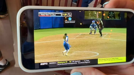 fellas I’m in line in toy story mania and my wife whips out the softball World Series…

THIS GIRL IS ABOUT TO THROW 200 PITCHES WTF 