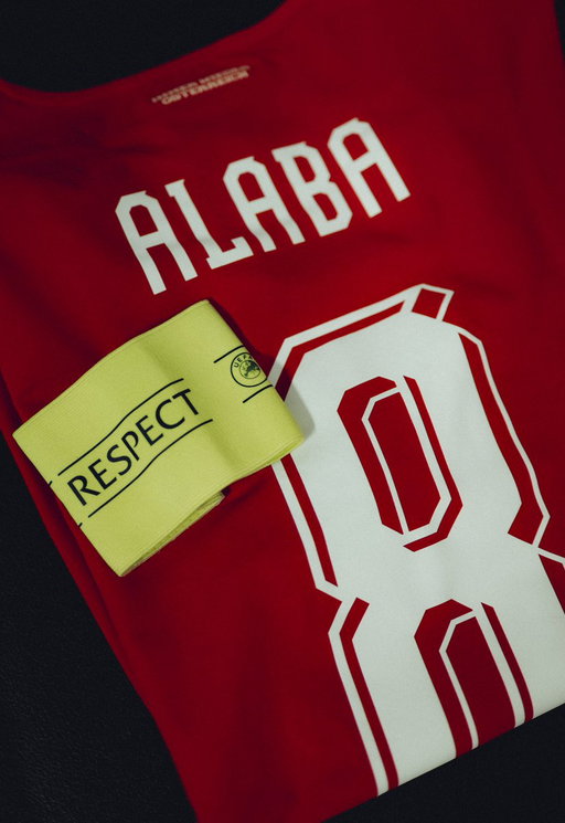 You‘ve got Kendrick Lamar
But we‘ve got Alaba
😎🤙🏻 

🎶🇦🇹 Song: https://youtu.be/eOC4B_JyjZs?is=5dJKOJfxtlnOByj1 