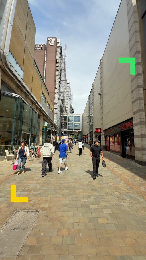 First look 🤩 inside HUGE new games bar Lane7 in #Leeds! 🎳

The bowling alley and arcade has completely transformed the old Wilko store on Albion Street.

What was once filled with aisles are now 13 bowling lanes, an arcade, interactive floors, golf, darts, pool and beer pong 🎯 