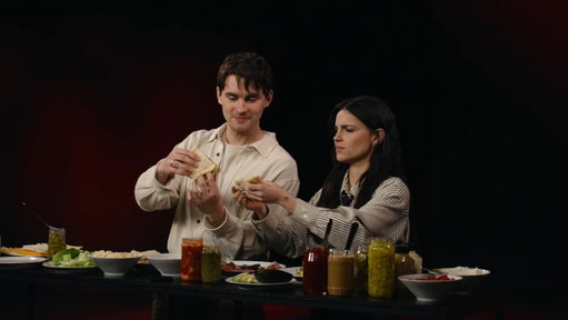 What's the verdict: Inde Navarrette and Michael Johnston mystery sandwiches 🥪 