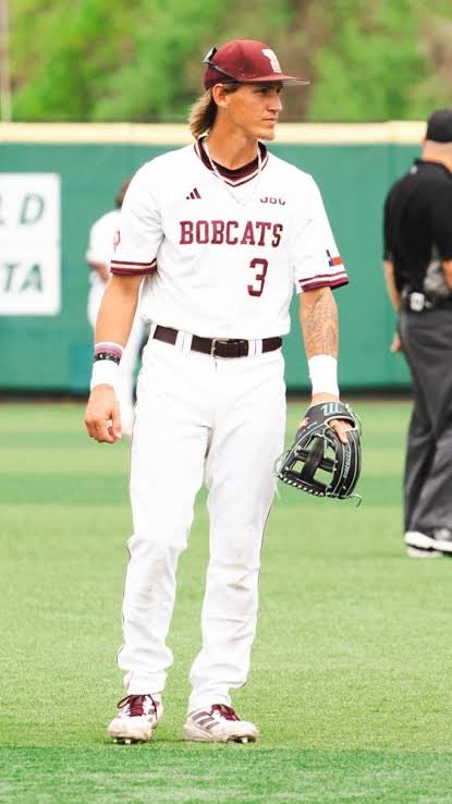 PORTAL COMMIT: @LSUbaseball lands former Texas State shortstop Dawson Park. Was removed from the team near the end of the season, but super talented with an elite defensive skill set. 

D1 PROFILE: https://t.co/3Mb2LYKpWW 