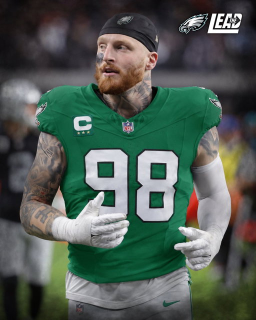 Should the #Eagles trade for Maxx Crosby? 