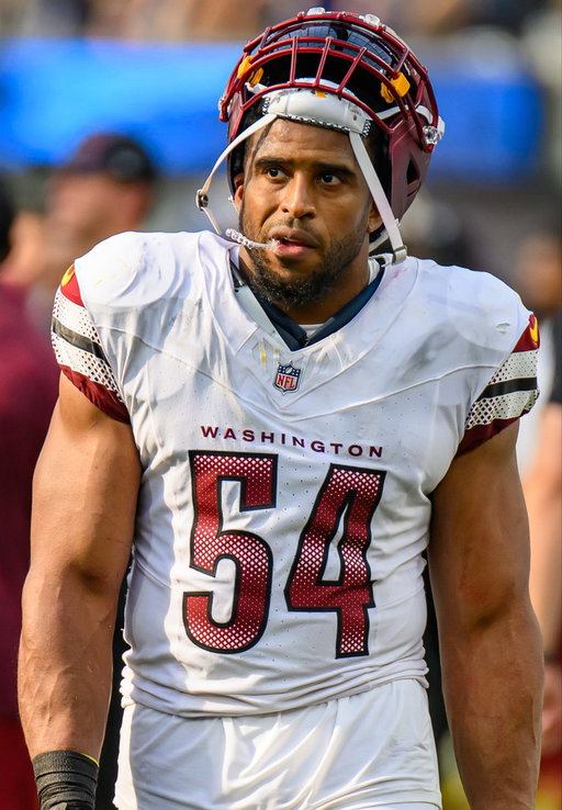 YES or NO:

Would you like to see Bobby Wagner come back to Seattle on a friendly deal to potentially retire a Seahawk? 👀 