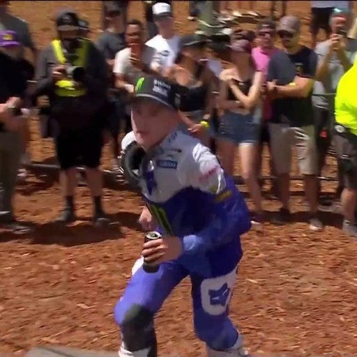 Career first 450 moto podium for Deegs 👏👏 

#ProMotocross #SMX #Yamaha 