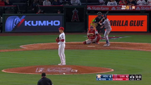 Heads up base running for the lead!

#ChaseTheFight 
