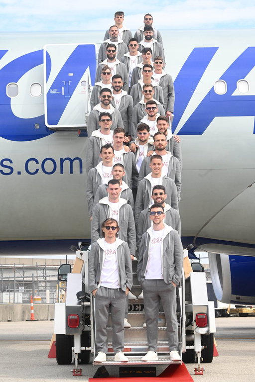👋 @FIFAWorldCup, #Croatia is here! 🇭🇷🛬☑️

#WorldCup #Vatreni👋 