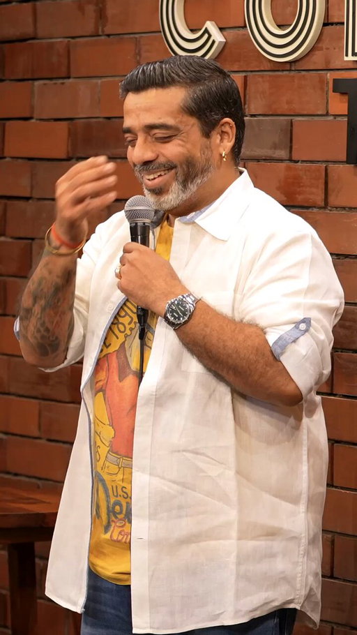 Lagerfeld or Lager Field

#JeeveshuAhluwalia #comedy #standupcomedy #funny #brand #luxurybrands #comedian #standup 