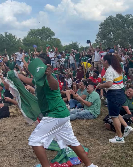 Sending love from Philly to Mexico City @miseleccionmx 💚 

#FIFAFanFestival is rockin’ after the first goal of the World Cup 