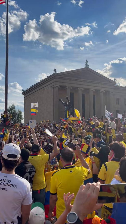 Live at the Rocky Steps 🇪🇨 @LaTri 