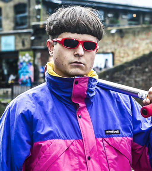 Singer Oliver Tree has reportedly died in a helicopter crash in Rio de Janeiro

Two helicopters collided in mid-air before crashing into an electric vehicle yard, killing six people

via CNN Brasil 