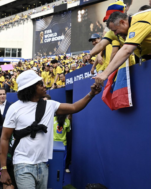 Jay Z is in the house for Côte d'Ivoire-Ecuador in Philly 