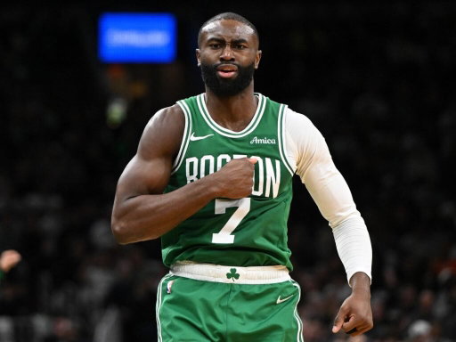 Per @TheSteinLine:

• Atlanta remains a team to watch as a potential third-team landing spot for Jaylen Brown in a possible Giannis-to-Boston trade framework, with "clarity" on the situation expected soon.

(Via: https://t.co/ZWlGlxsi8J) #TrueToAtlanta 