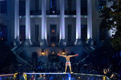 Diego Lopes Aura farming the White House 