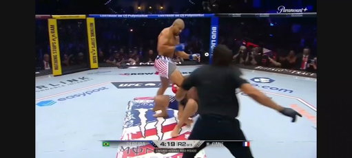 O fato do Gane estar melhor não significa que esse cara não é um BANDIDO 

Isso aqui é um ABSURDO! 

esse cara é um BANDIDO e Herb Dean é um MERDA! 