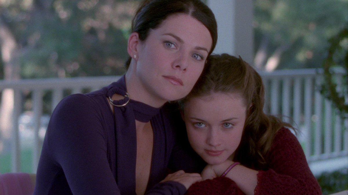 It's a show? It's a lifestyle. It's a religion. 

We are sorry to say that Gilmore Girls Seasons 1-7 will be leaving Netflix in the US on June 30. Raising a cup of coffee to every fan who visited Stars Hollow with us. 