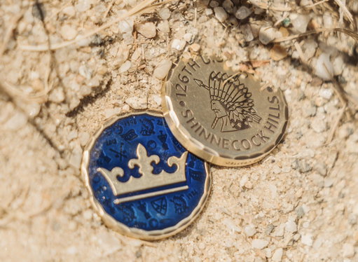 Of course we brought back the U.S. Open ball markers. Want one? Wear Peter Millar while at Shinnecock Hills this week and keep your eyes peeled 👀 
