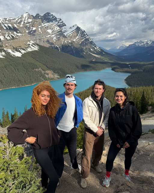 Hi from the Canadian Rockies !!

#BANFFMediaFestival 