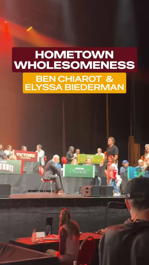 Obsessed with this story 🥰

Hamilton native and @DetroitRedWings player Ben Chiarot and his daughter announce Michigan native and new Hamilton player Elyssa Biederman at the Draft in Detroit. 