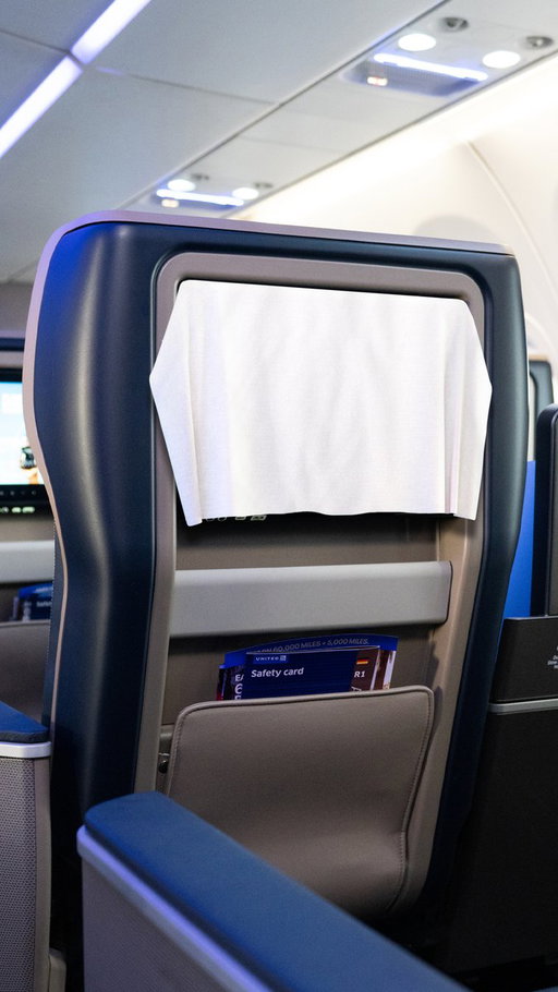 Livestream a *certain unnamed global sporting event* right from your seatback screen on select flights with high-speed Wi-Fi from @Starlink. It's FREE now via DIRECTV. 